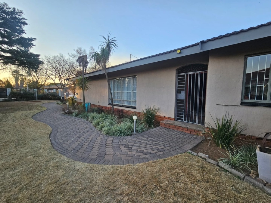 3 Bedroom Property for Sale in Sasolburg Ext 11 Free State